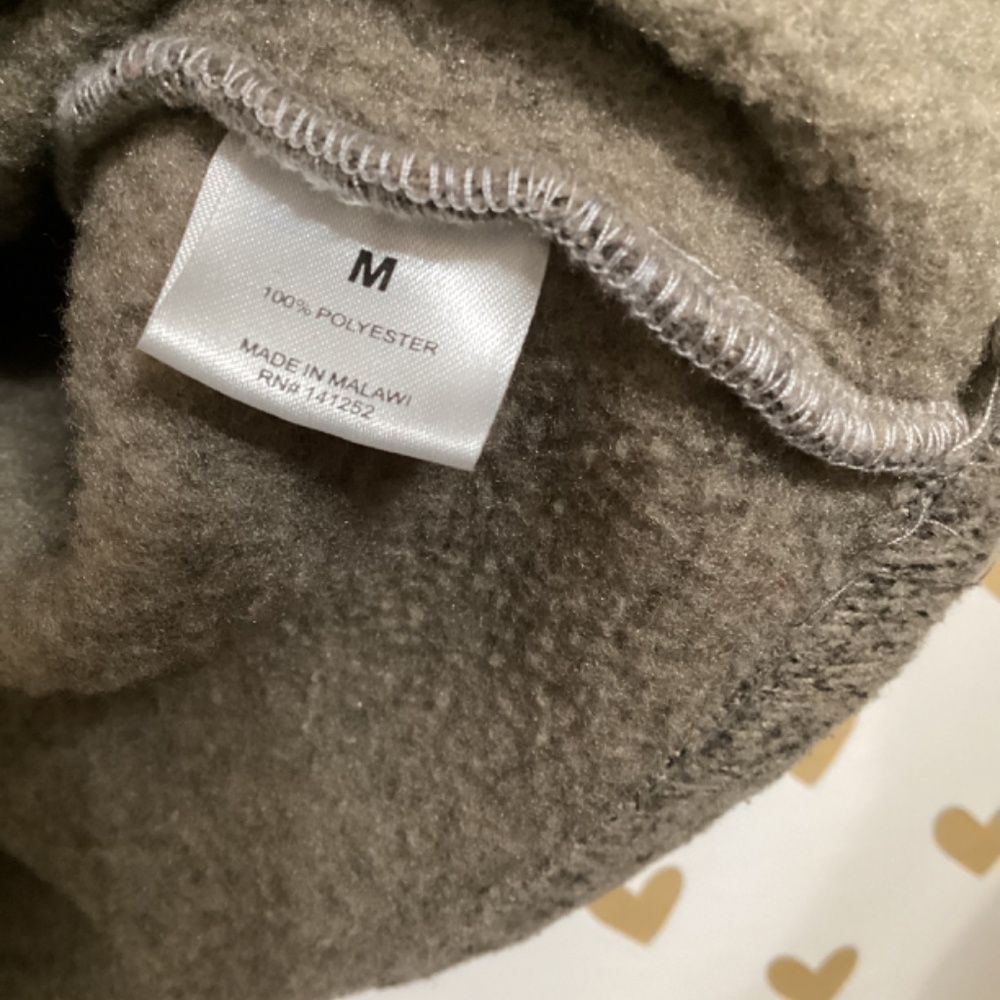 Sweater - Picture 7 of 10